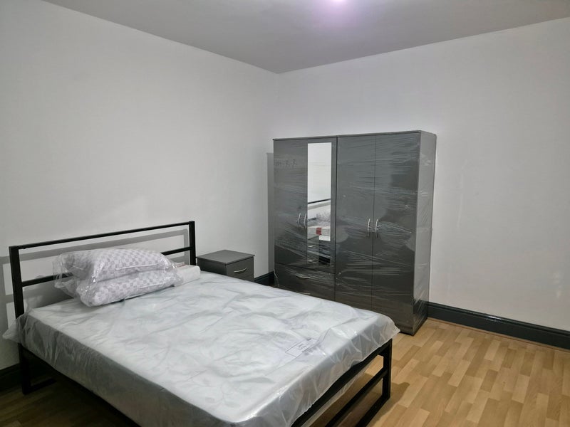 Room Belchers Lane in Birmingham