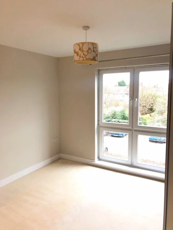 Flat Medhurst Drive in Greater London