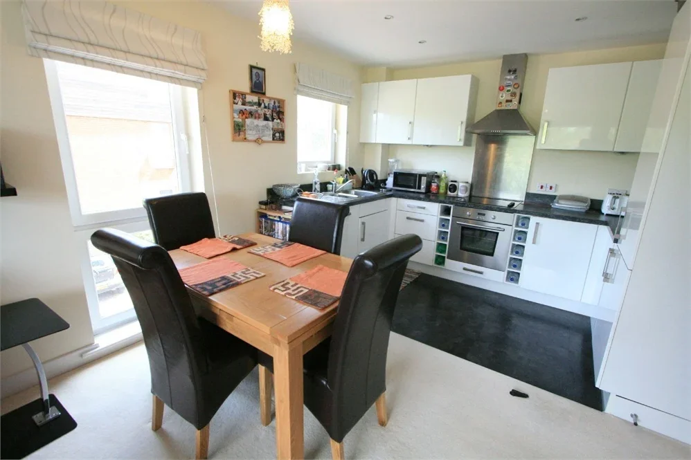 Flat Medhurst Drive in Greater London