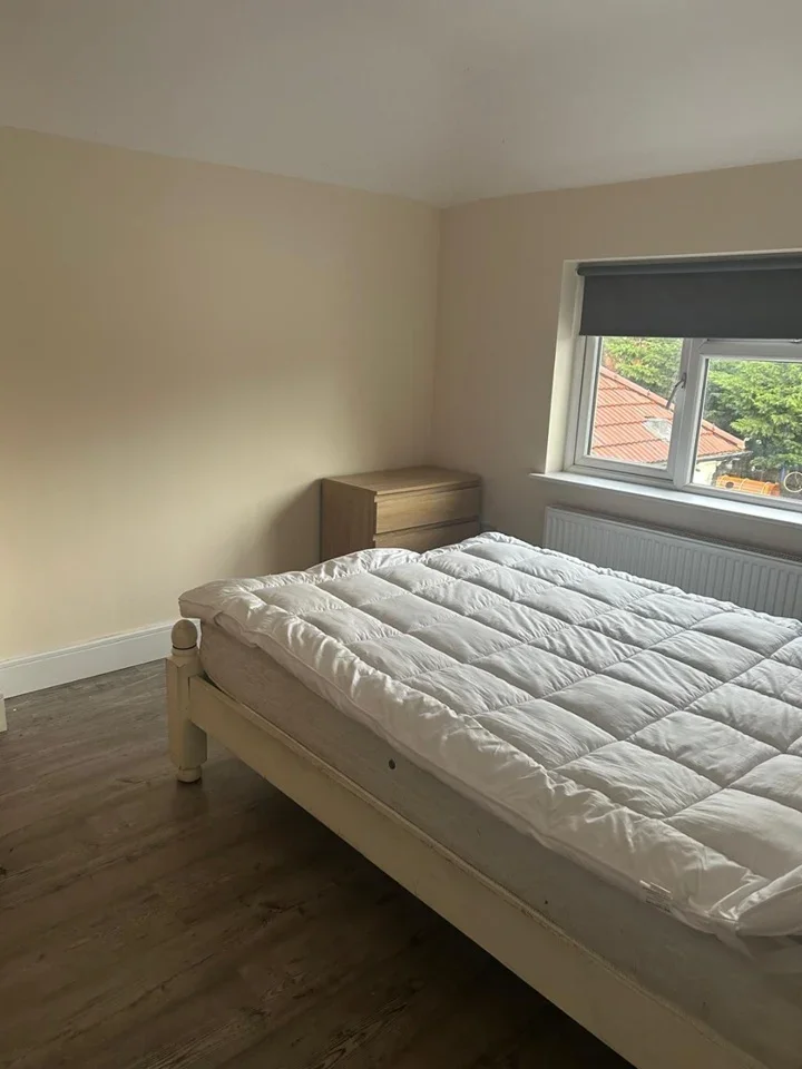 Room Nelson Road in Greater London