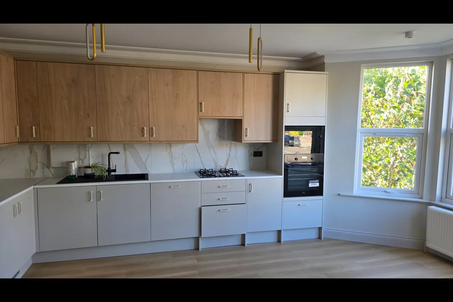 Flat Mountfield Road in Greater London