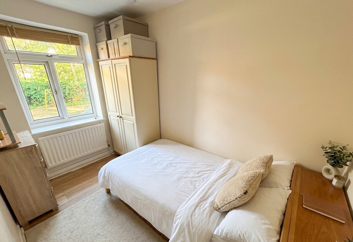 Room Clapham Road Estate in Greater London