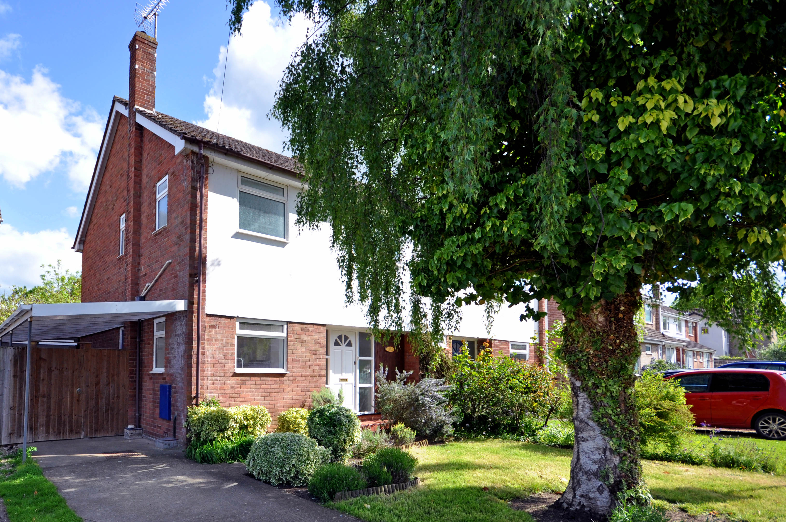House Vineries Close in Cheltenham