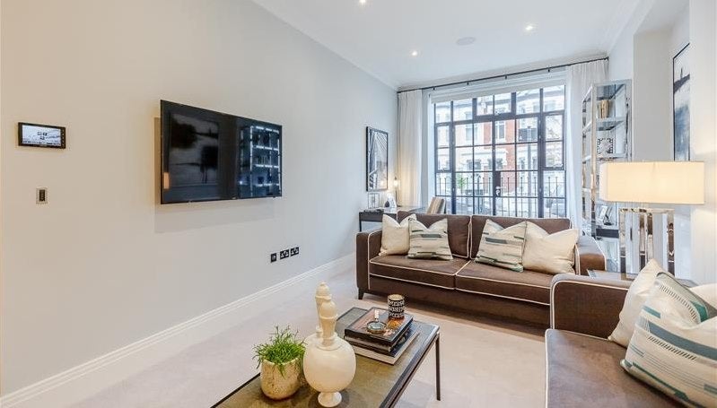 Flat Rainville Road in Greater London