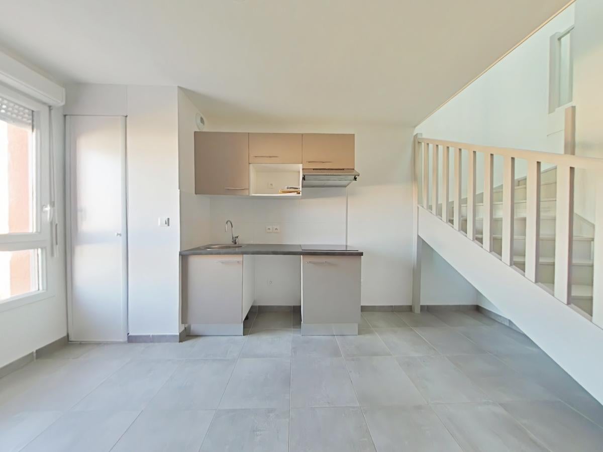 Flat Chemin de Canto-Laouzette in Roques