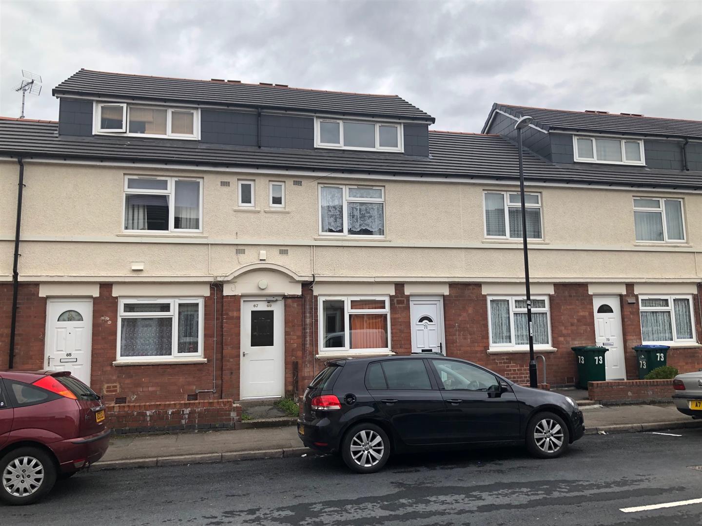 Flat Goring Road in Coventry