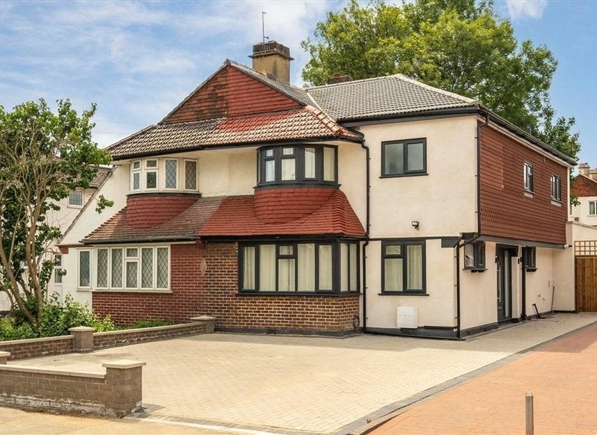 House Burnt Ash Hill in Greater London