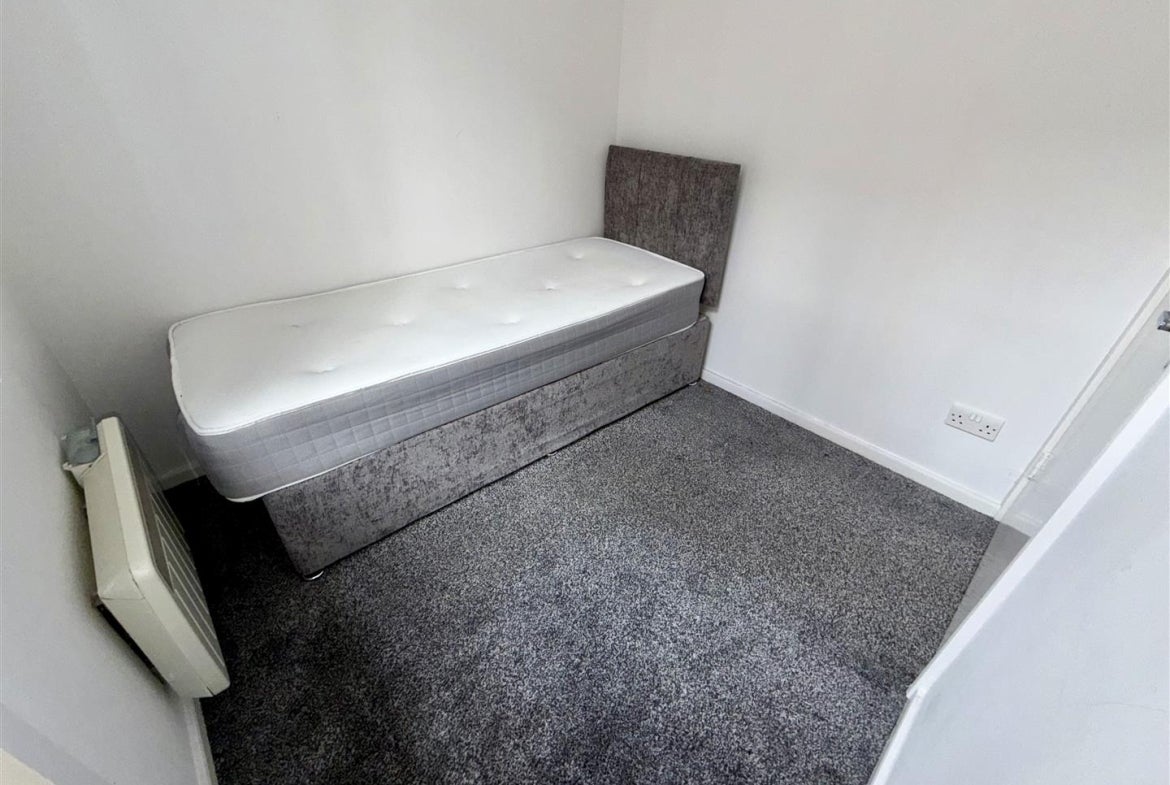 Flat Low Friar Street in Newcastle upon Tyne