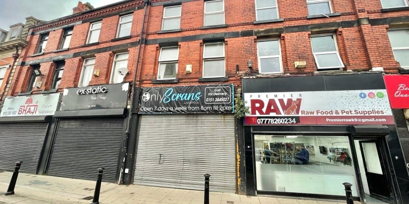 Flat West Derby Road in Liverpool