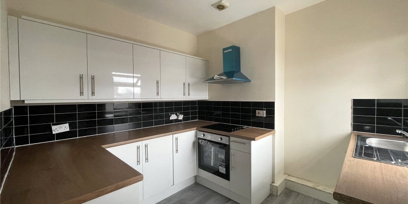 Flat West Derby Road in Liverpool