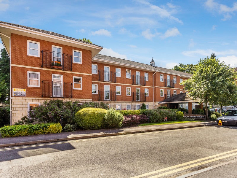 Flat Roebuck Close in Reigate and Banstead