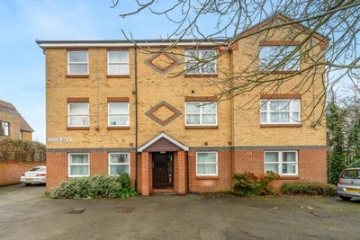 Flat Horniman Drive in Greater London