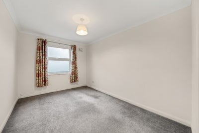 Flat Horniman Drive in Greater London