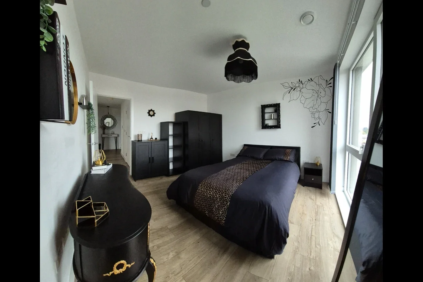 Room Beck Square in Greater London
