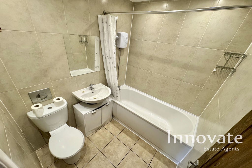 Flat Ascot Walk in Sandwell