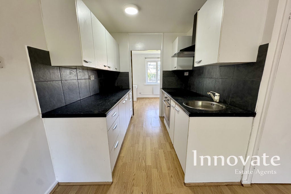 Flat Ascot Walk in Sandwell