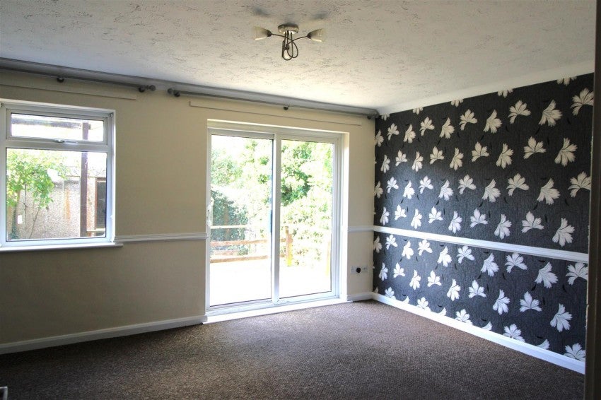 House Vinten Close in Canterbury