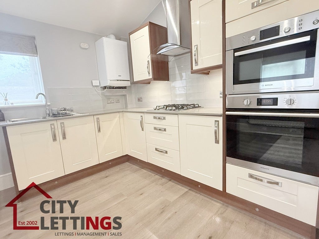 Flat Gedling Grove in Nottingham