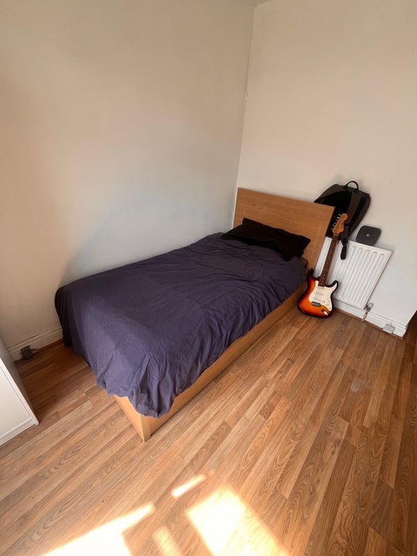 Room Lee High Road in Greater London