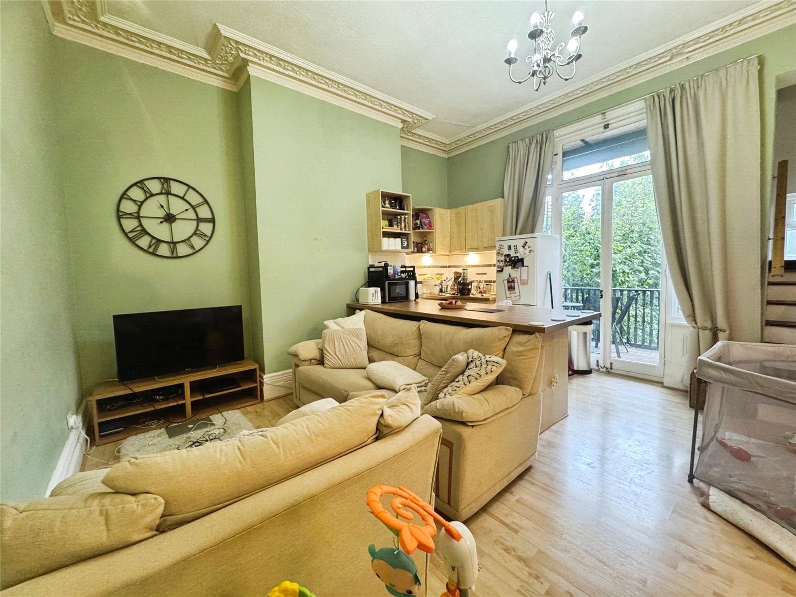 Flat Henley Road in Reading