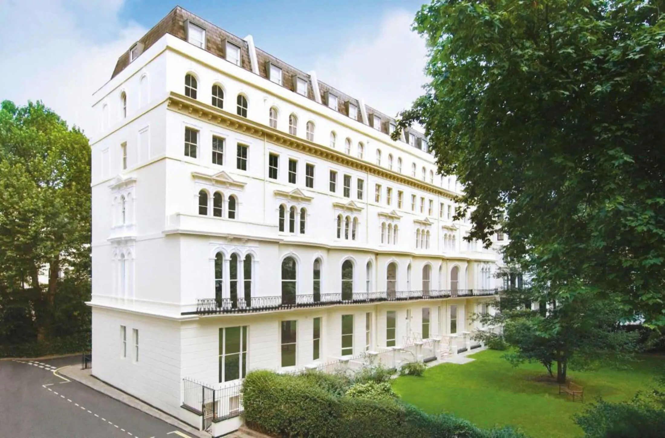 Flat Kensington Gardens Square in City of Westminster