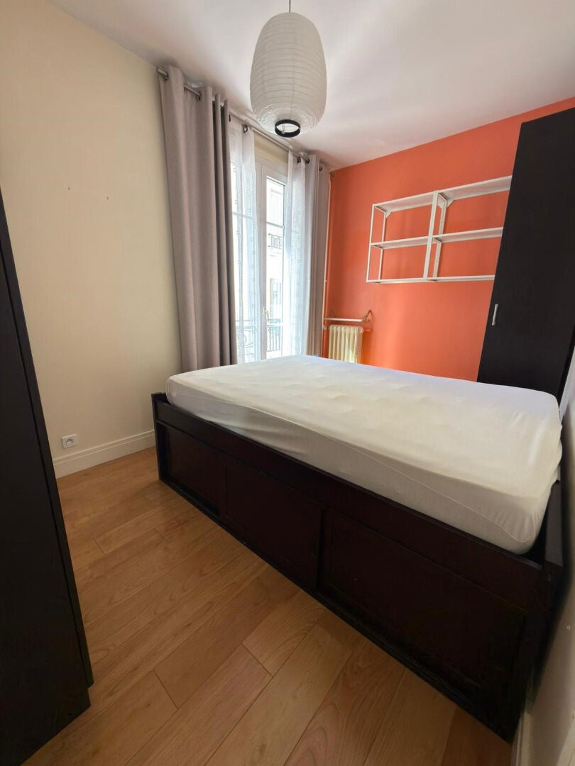 Appartement Rue Saint-Bruno à Paris