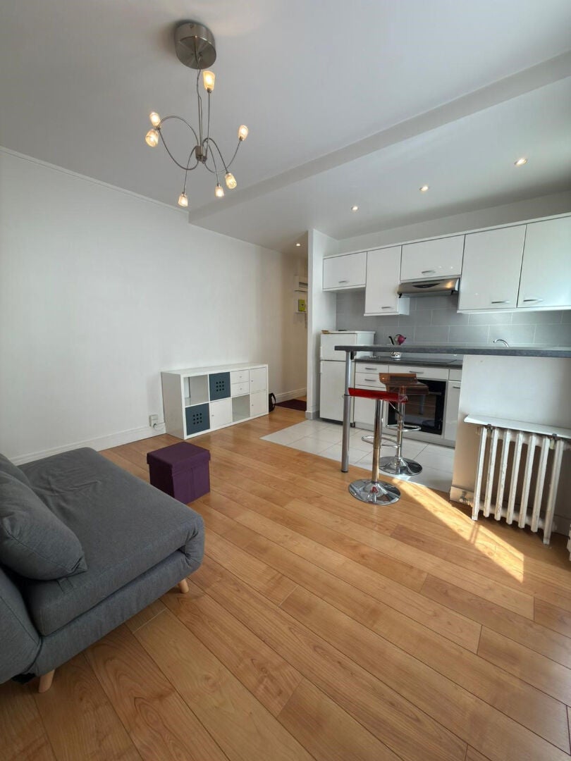 Appartement Rue Saint-Bruno à Paris