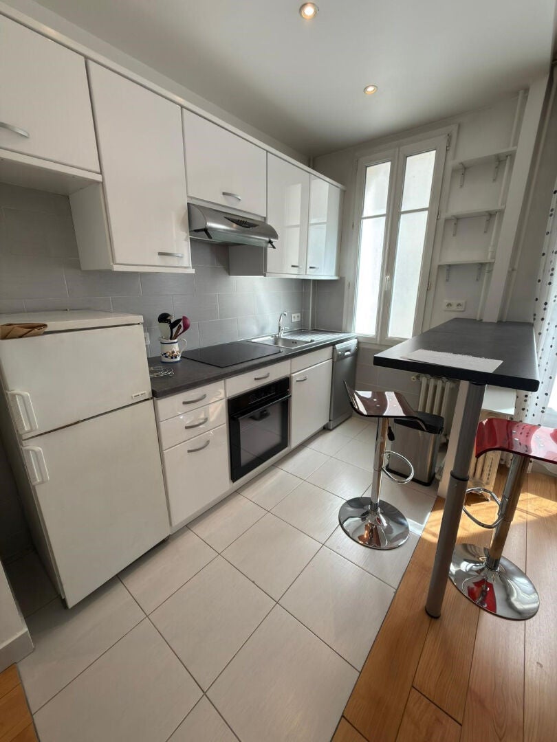 Appartement Rue Saint-Bruno à Paris