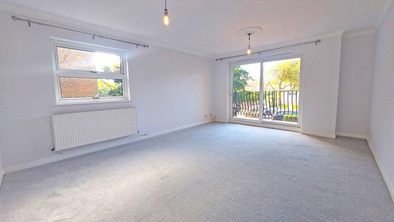 Flat Downview Road in Worthing