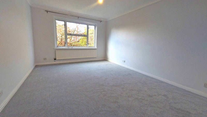 Flat Downview Road in Worthing