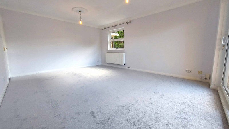 Flat Downview Road in Worthing