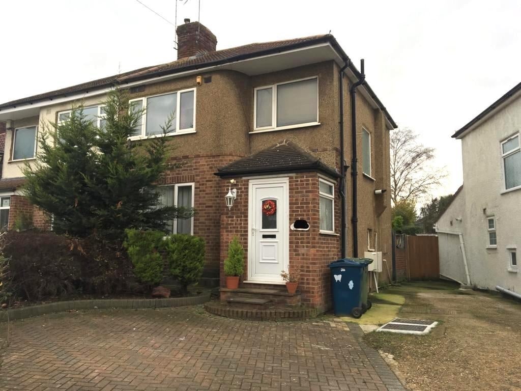 House Warwick Avenue in Greater London