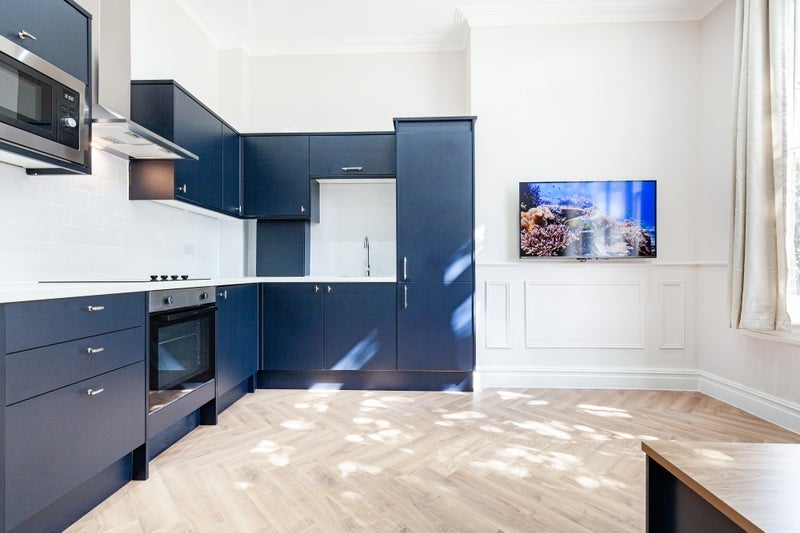 Flat Oxford Gardens in Greater London