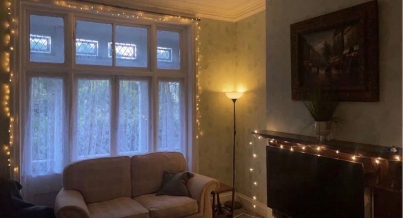 Room Ninian Road in Cardiff