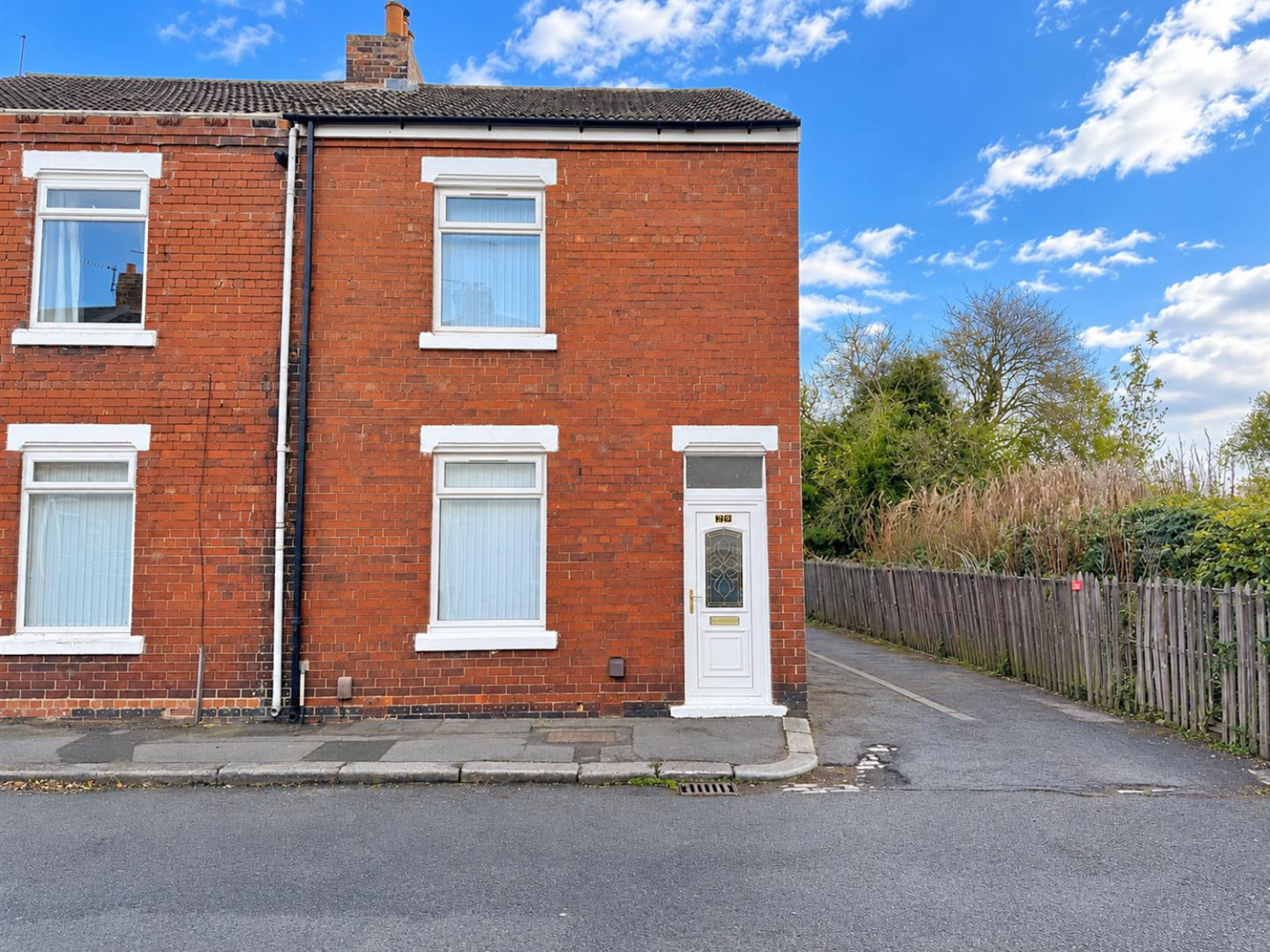 House Elmwood Road in Preston-on-Tees