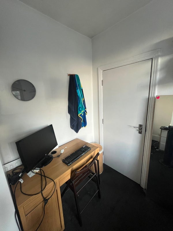 Room Brixton Hill in Greater London