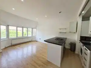 Flat Hamilton Road in Greater London