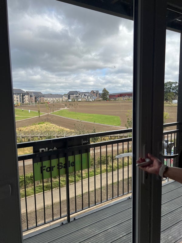Flat Norwal Way in City of Edinburgh