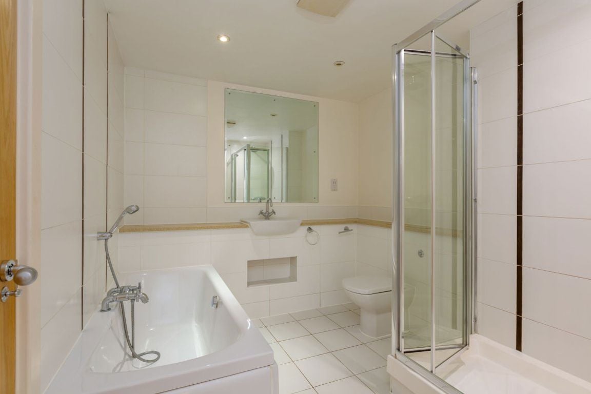 Flat Clarendon Road in Sevenoaks