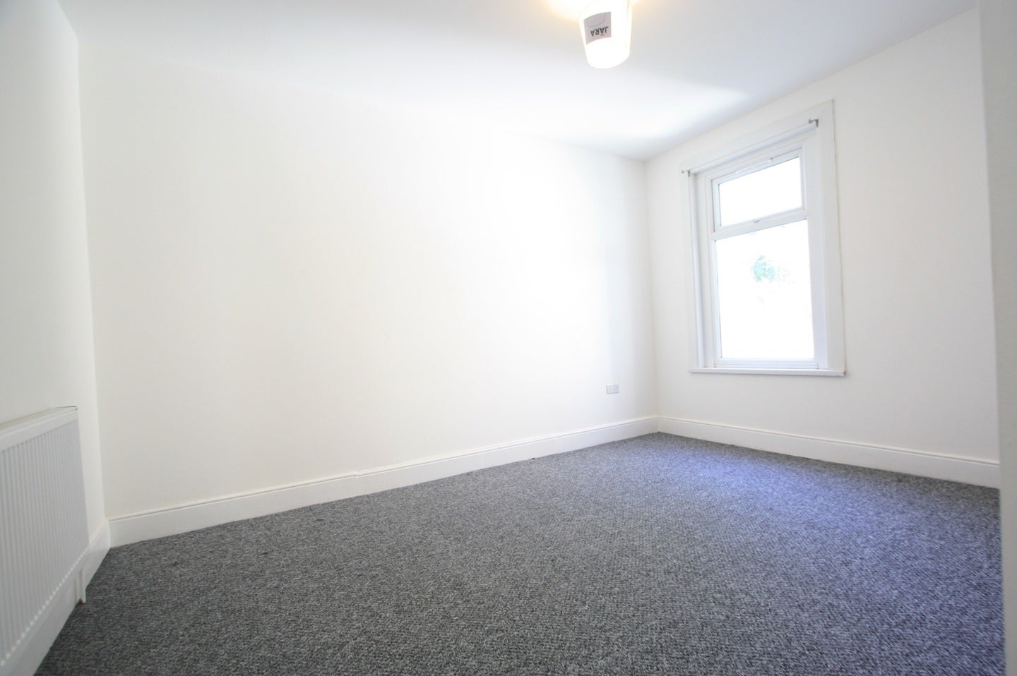 Flat Finchley Road in Greater London