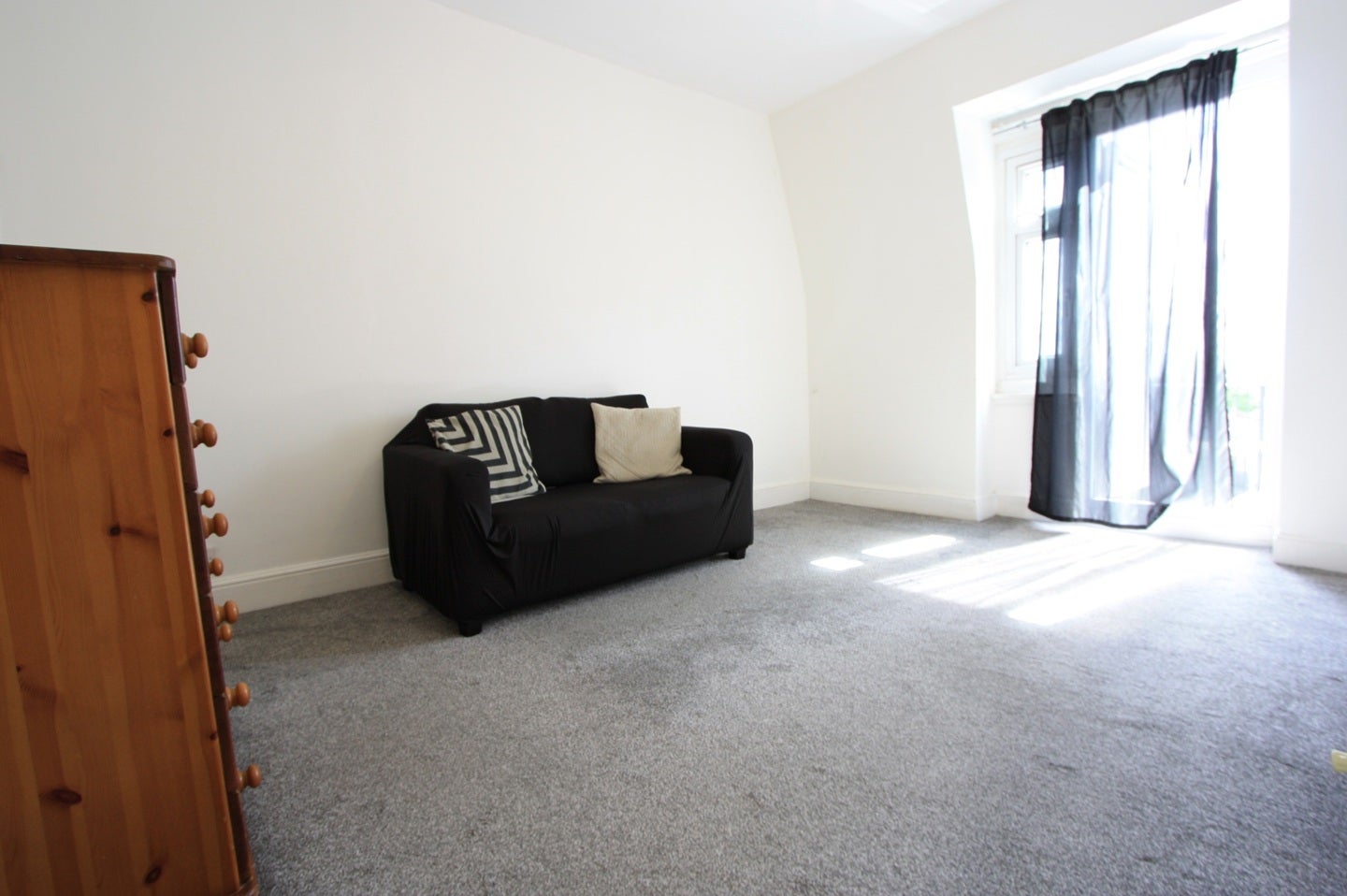 Flat Finchley Road in Greater London