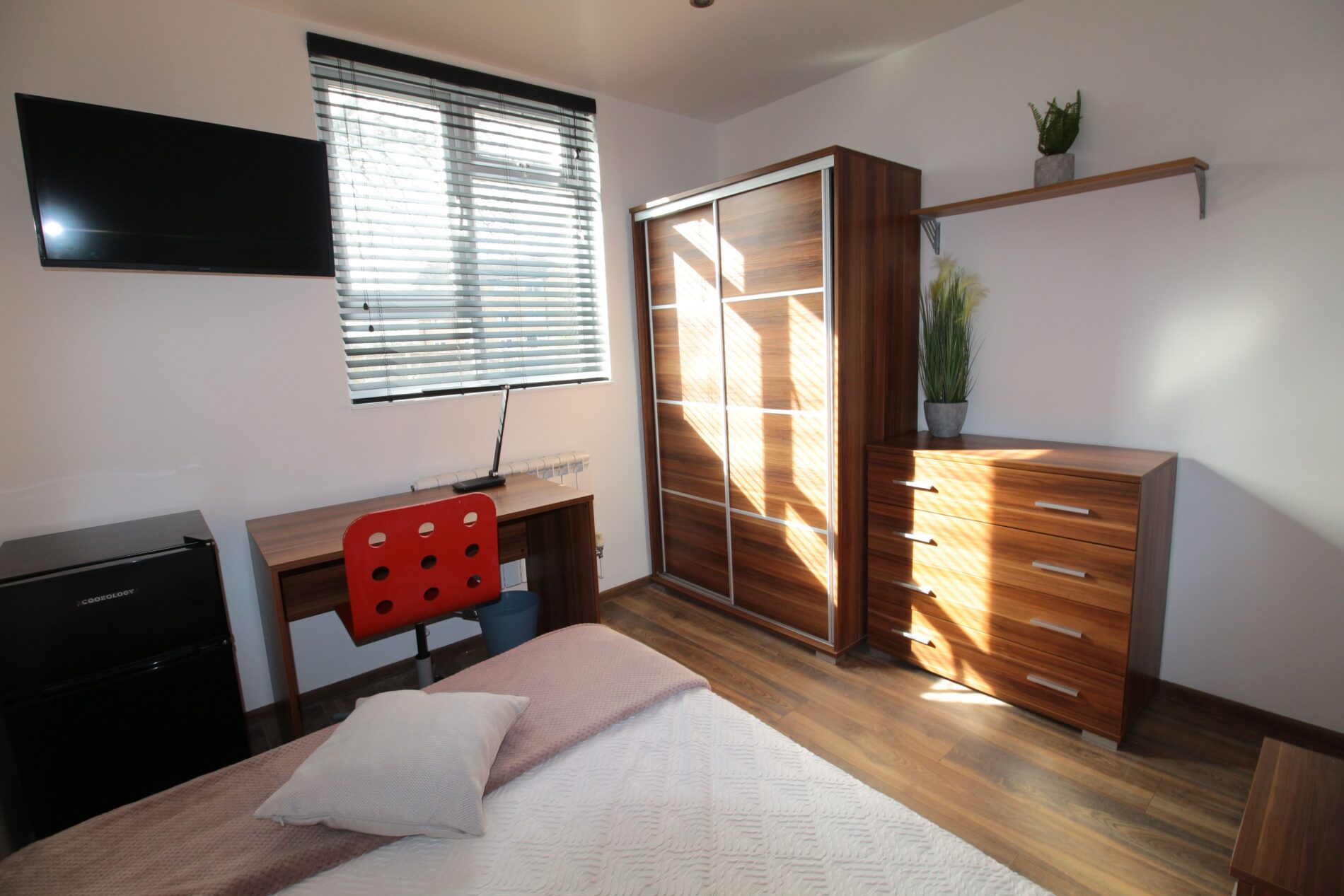 Room St Botolphs Crescent in Lincoln
