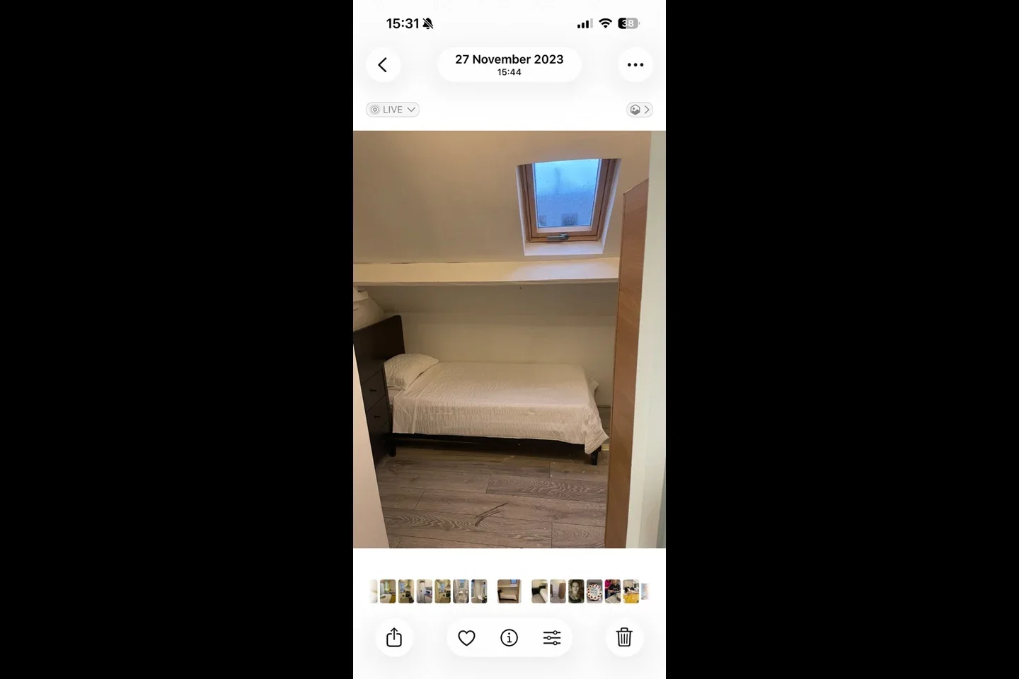 Room Colindale Avenue in Greater London