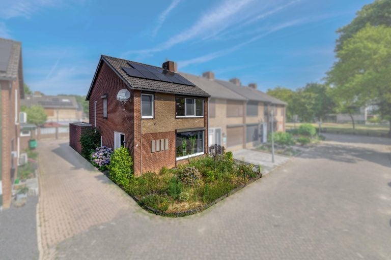Leijgraaf 8 in Belfeld