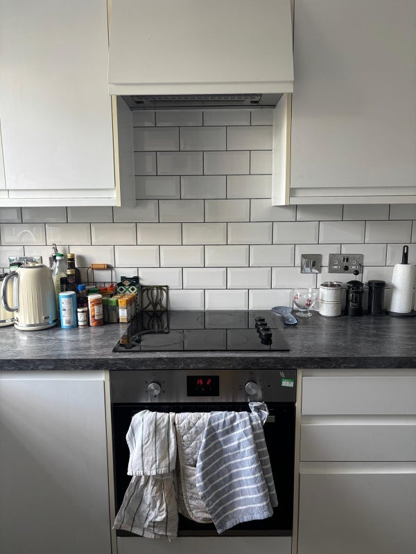 Room Long Lane in Greater London