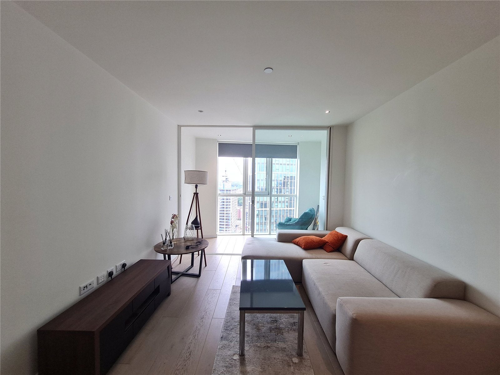 Flat Wandsworth Road in Greater London