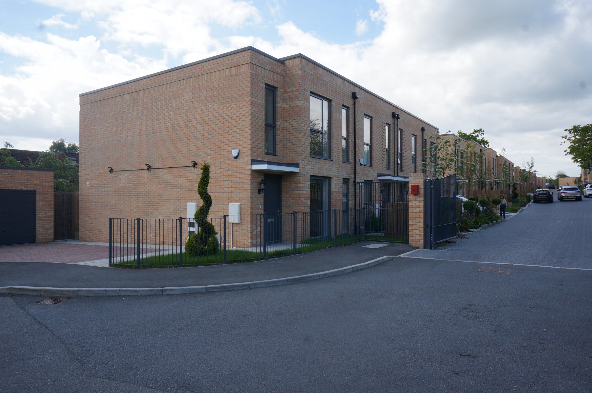 House Curton Close in Greater London