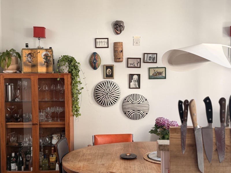 Room Crosby Row in Greater London