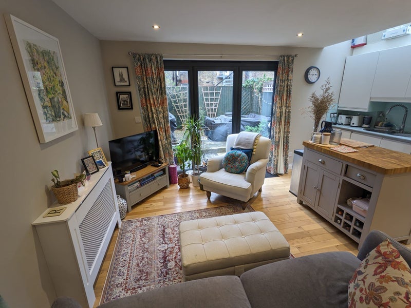Flat Atheldene Road in Greater London