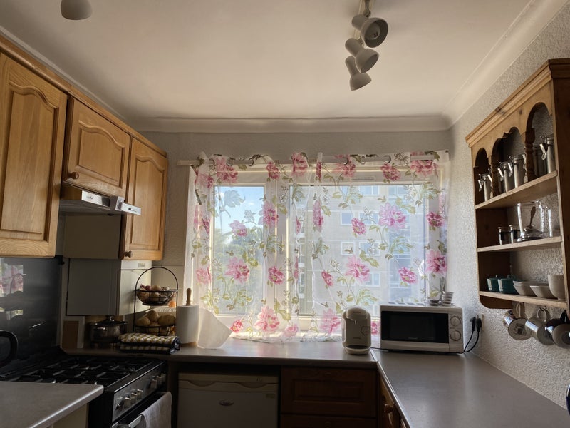 Room Wanborough Drive in Greater London